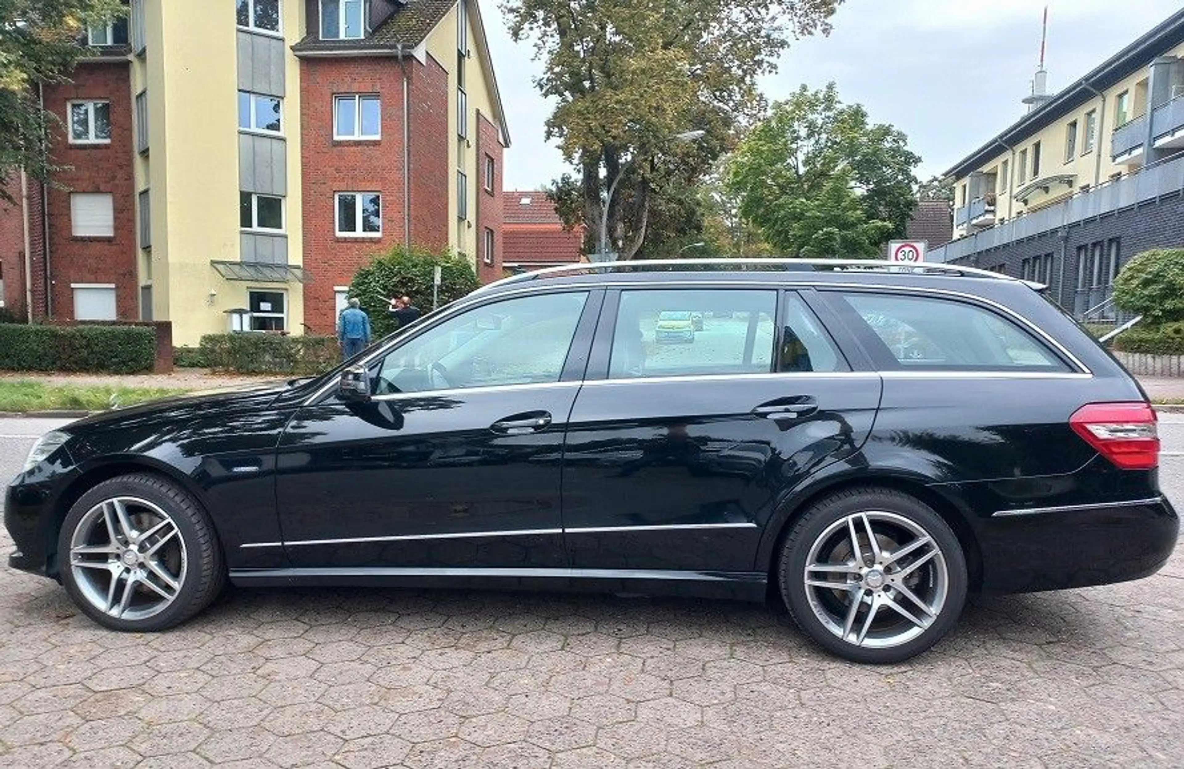 Mercedes-Benz E 350 CDI Avantgarde 4Matic Klima Navi AMG18" — photo 4