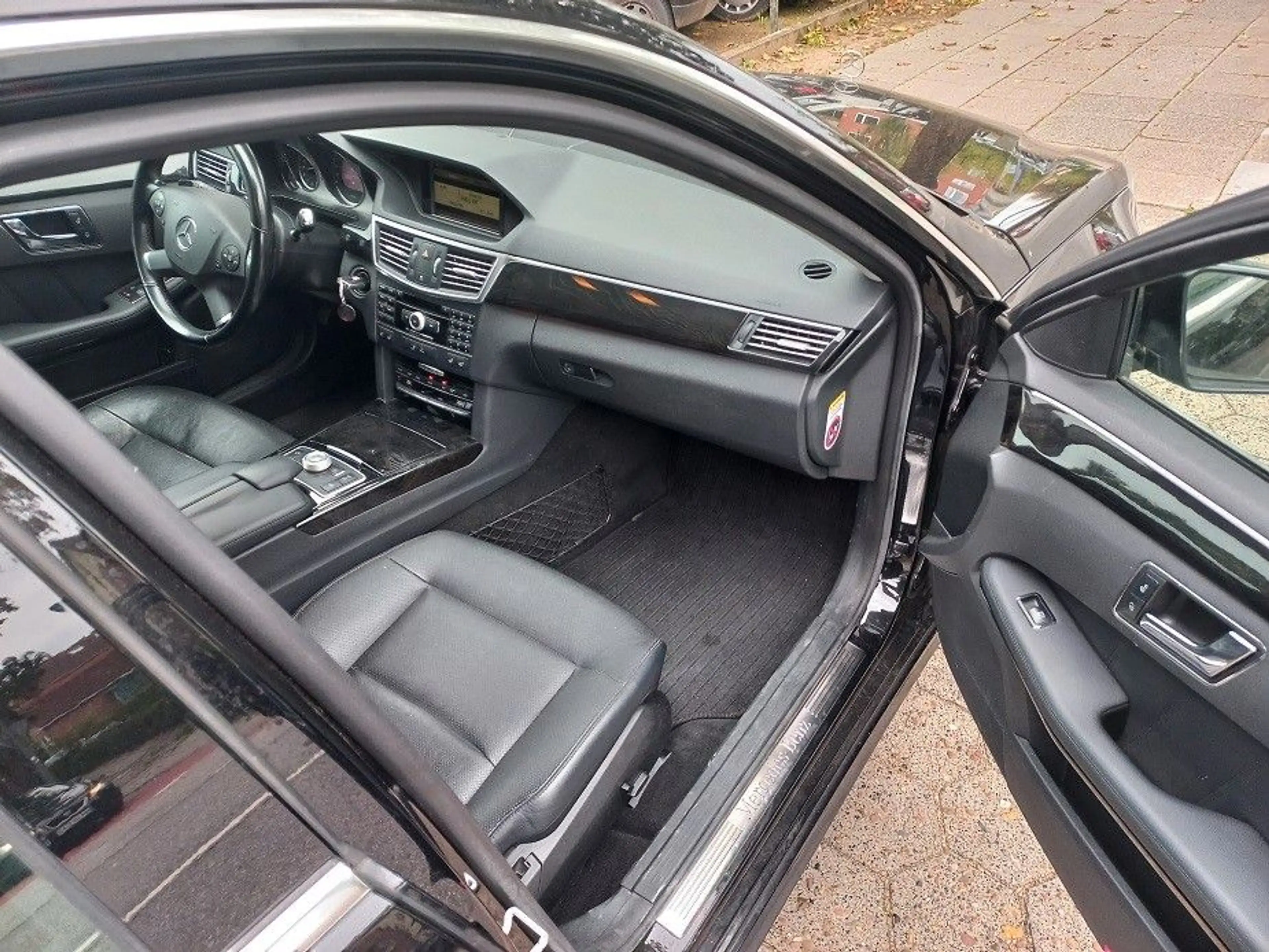 Mercedes-Benz E 350 CDI Avantgarde 4Matic Klima Navi AMG18" — photo 12
