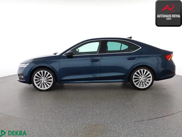 Skoda Octavia view 2