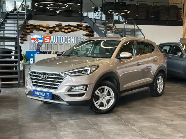 Hyundai TUCSON *TEMPO*AHK*LED*NAV*Sitz/LenkradHZ*2 ZONEN