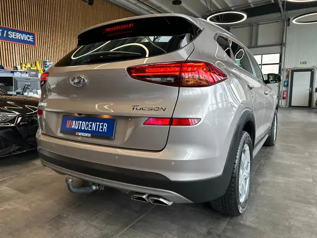 Hyundai Tucson view 2