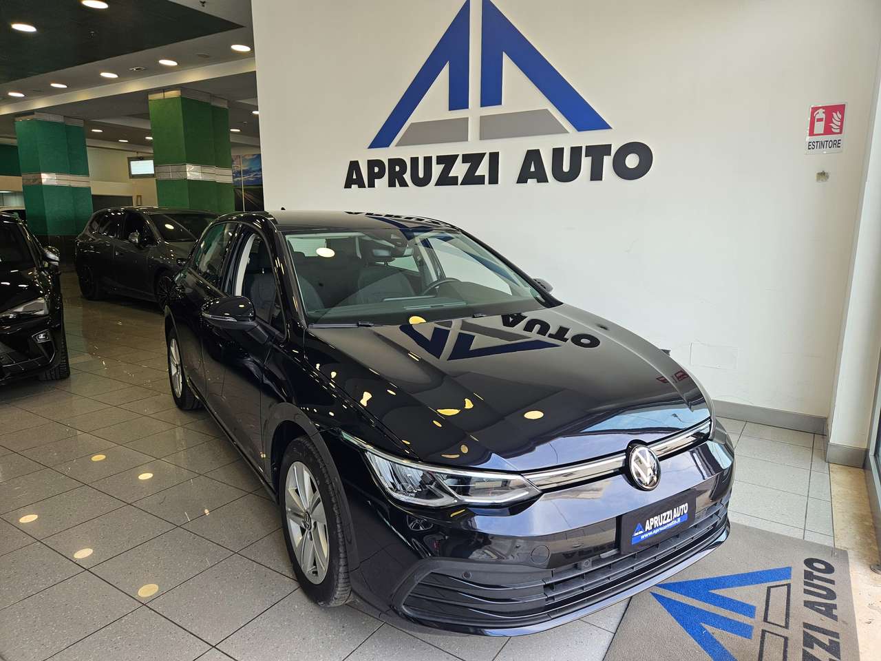 Volkswagen Golf Golf VIII 2020 2.0 tdi Life 115cv dsg NAVIGATORE SENSORI