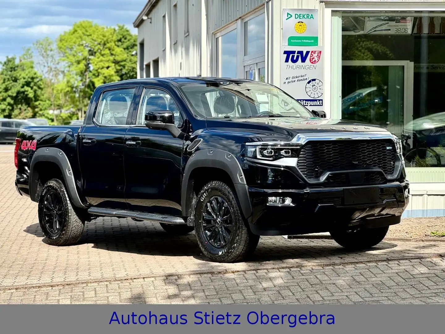 Sonstige Marken Foton 4  MHEV 4X4 Schwarz - 2