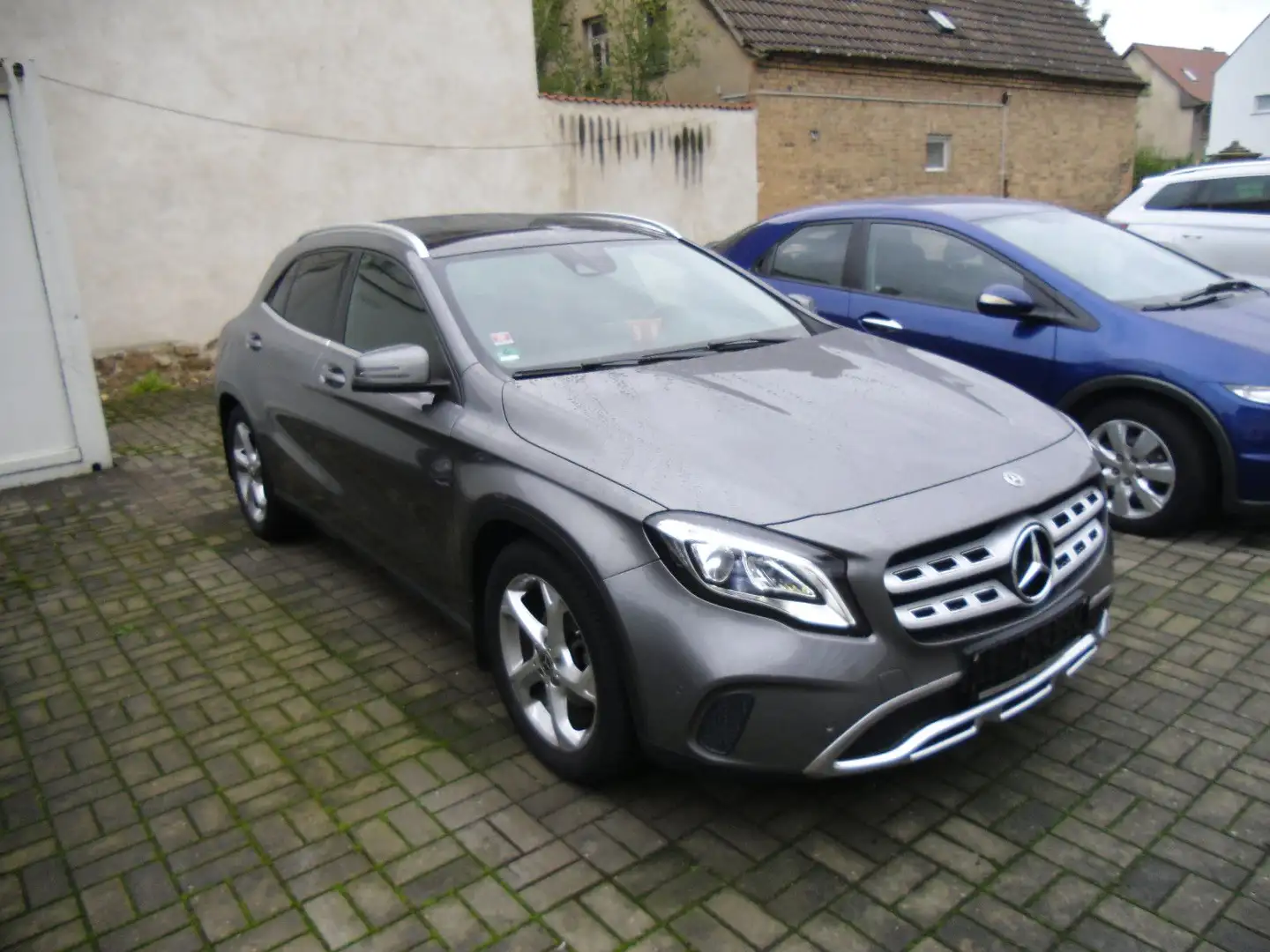 Mercedes-Benz GLA 200 GLA -Klasse GLA 200 Grau - 2