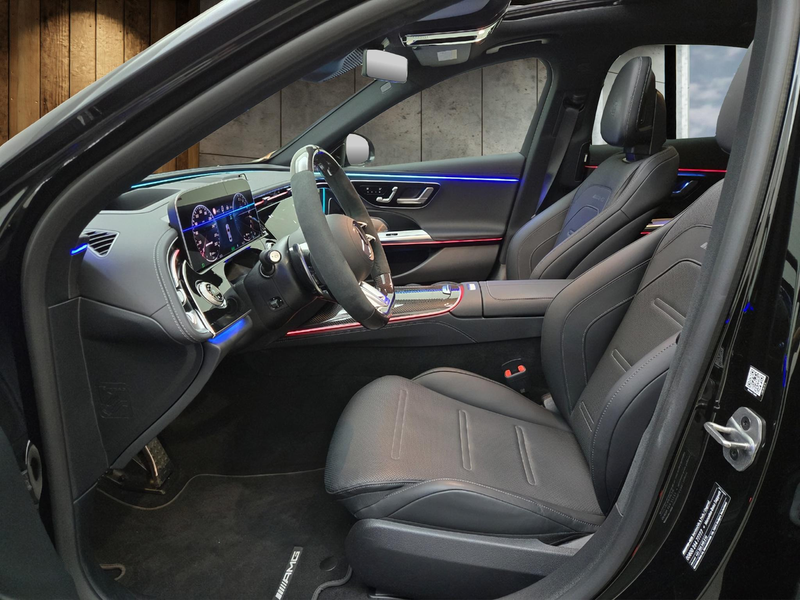 Mercedes-Benz E 53 AMG 4MATIC+ Night Edition — photo 4
