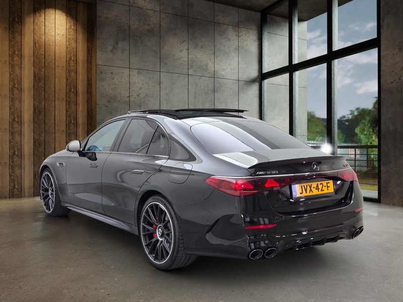 Mercedes-Benz E 53 AMG 4MATIC+ Night Edition — photo 3
