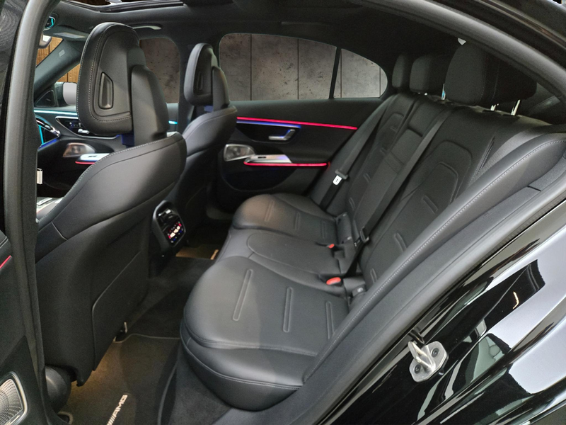 Mercedes-Benz E 53 AMG 4MATIC+ Night Edition — photo 11