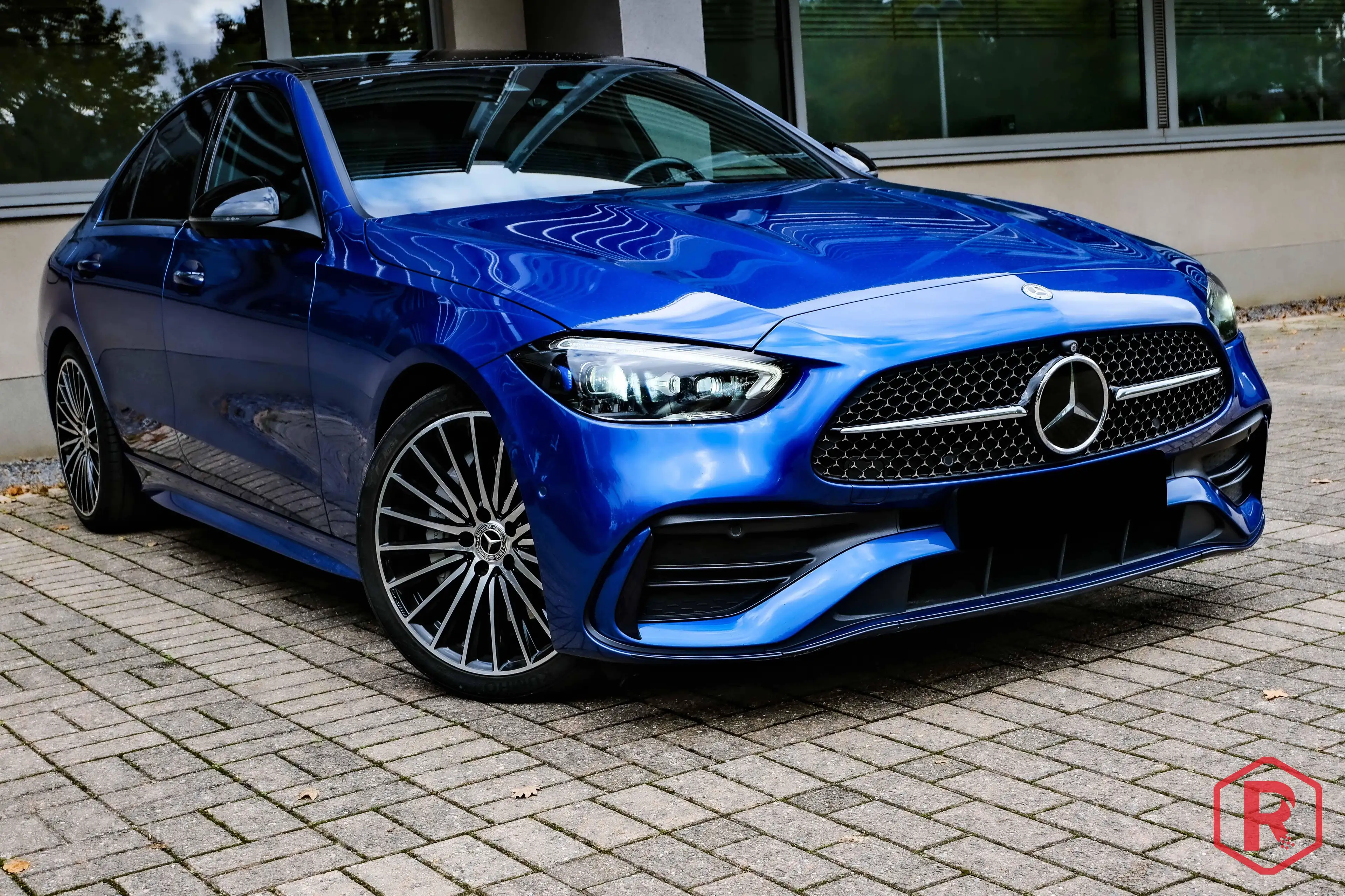 Mercedes-Benz C 220 d AMG Pano Burmester Digitallight — photo 3