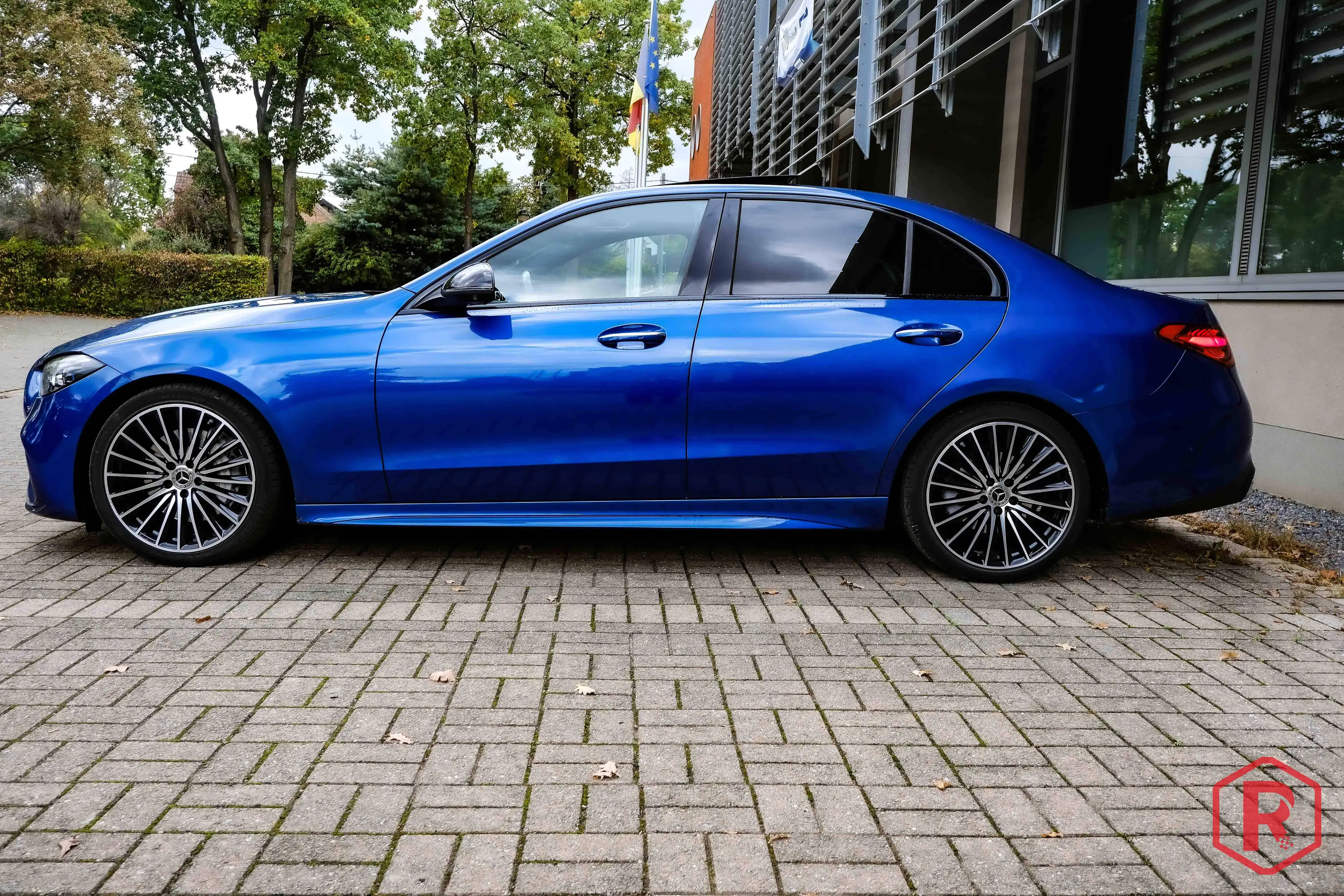 Mercedes-Benz C 220 d AMG Pano Burmester Digitallight — photo 8