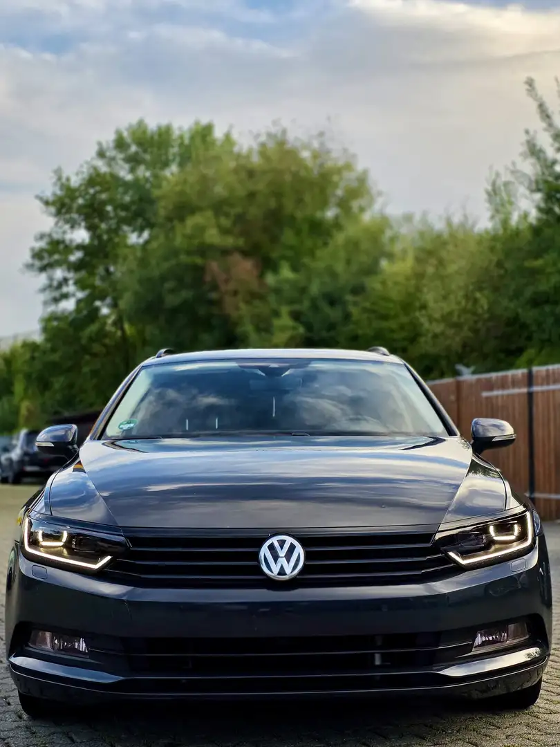 Volkswagen Passat 1.6 TDI (BlueMotion Technology) DSG Comfortline - 1