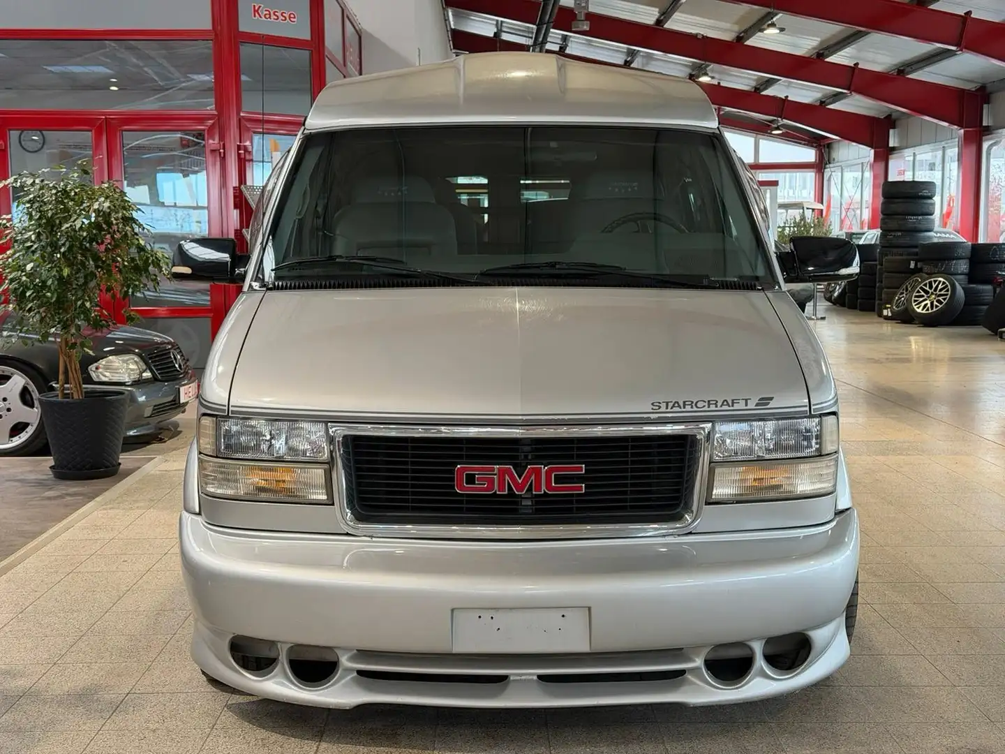 Chevrolet Astro Van STARCRAFT Silber - 2