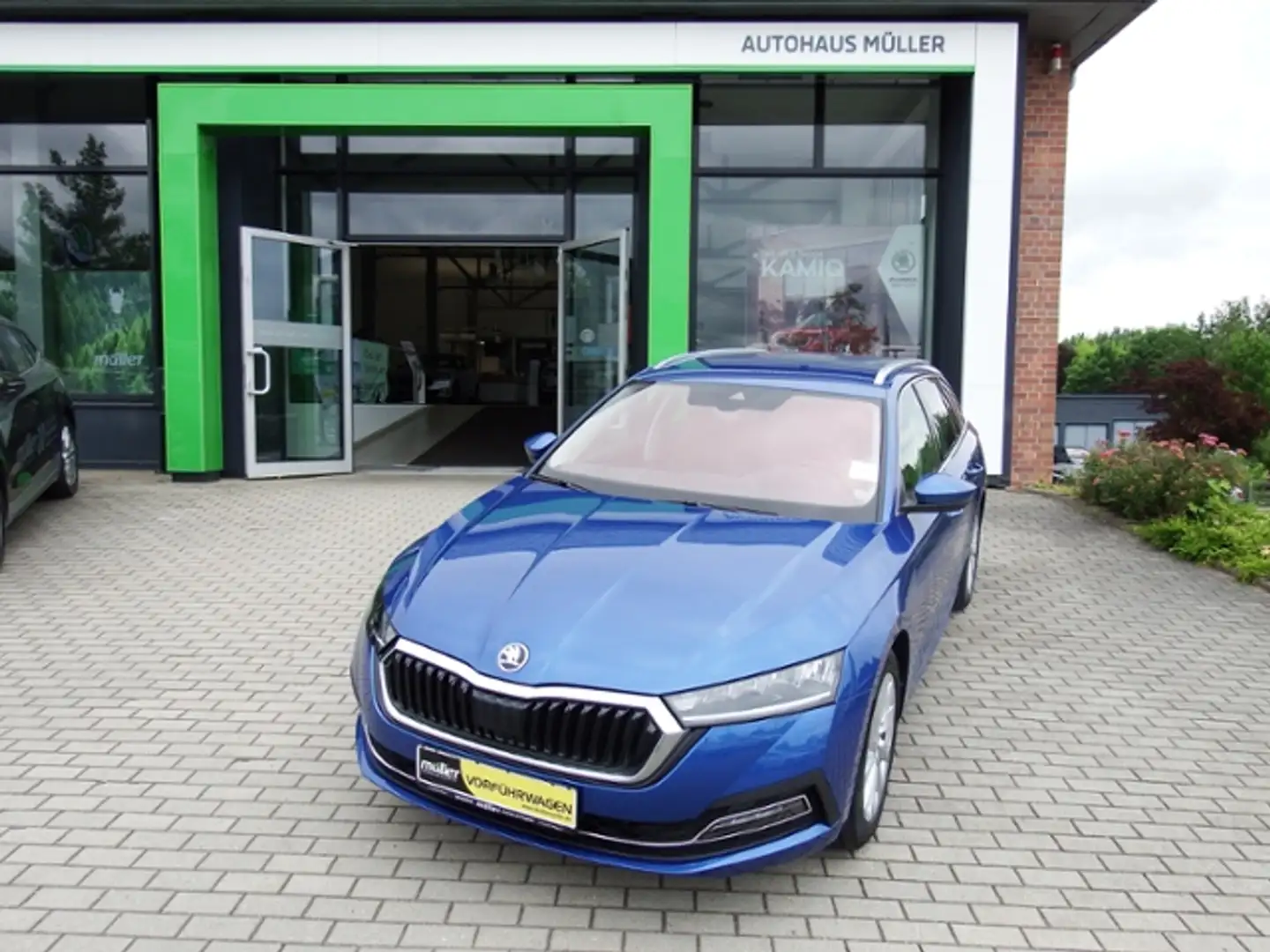Skoda Octavia Combi   Style 1.5TSI e-Tec  beh. FS RFK Blu/Azzurro - 2