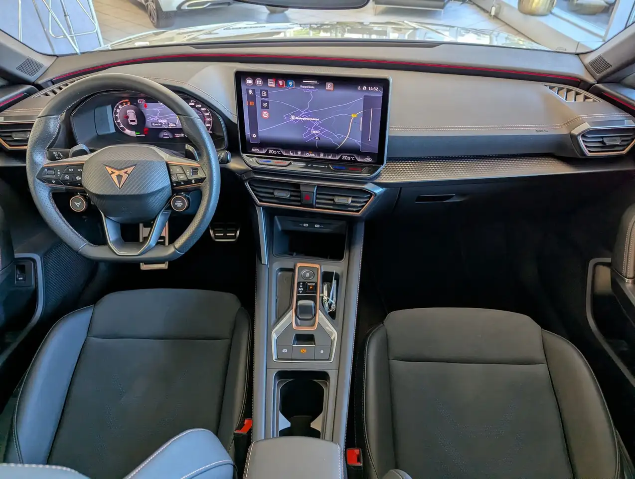 Cupra Leon 1.5 eTSI DSG Pano DCC Marix Dinamica AHK 19, миниатюра 24