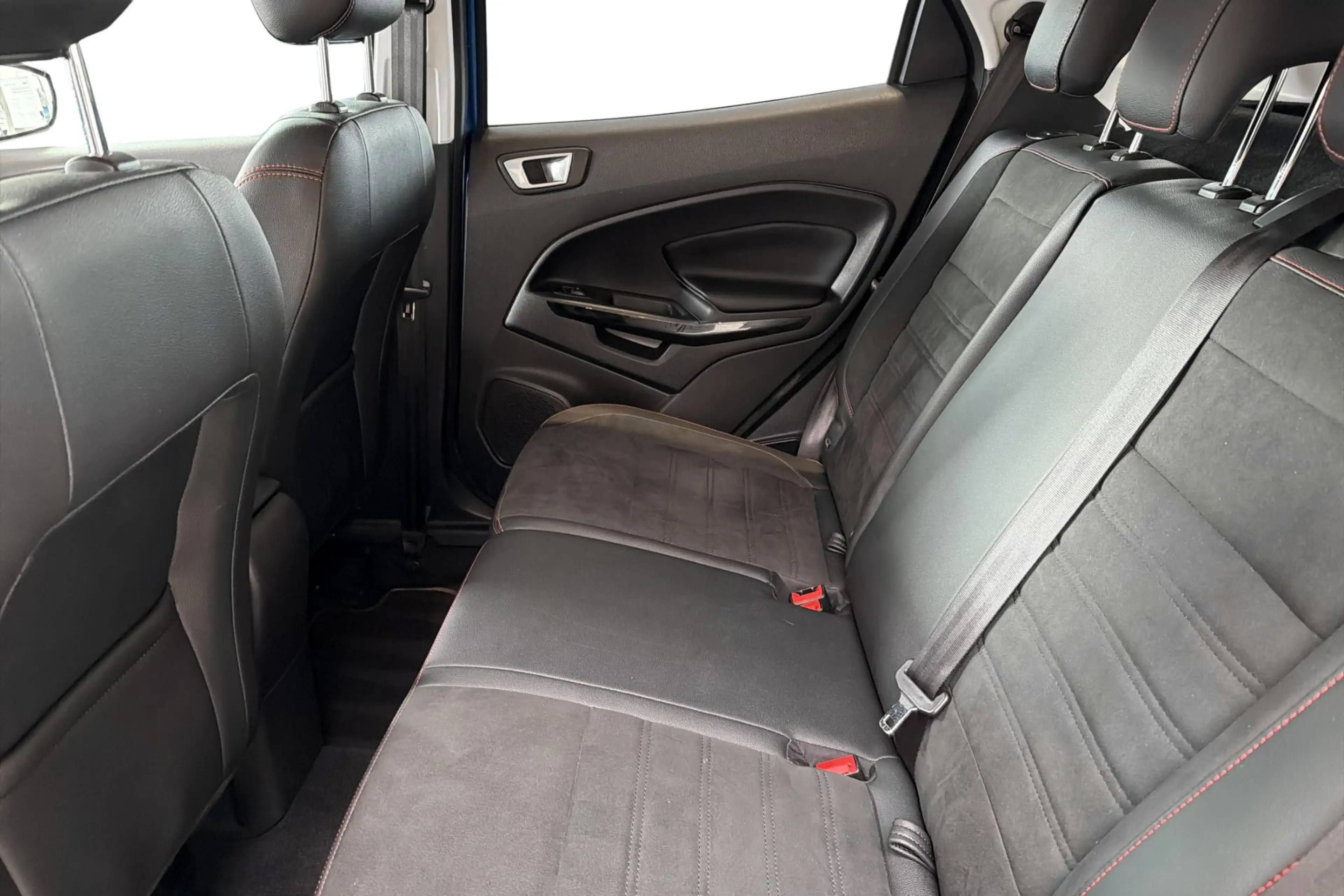 Ford EcoSport 1.0i EcoBoost 92kW ST-Line - All-Season banden & t — photo 7