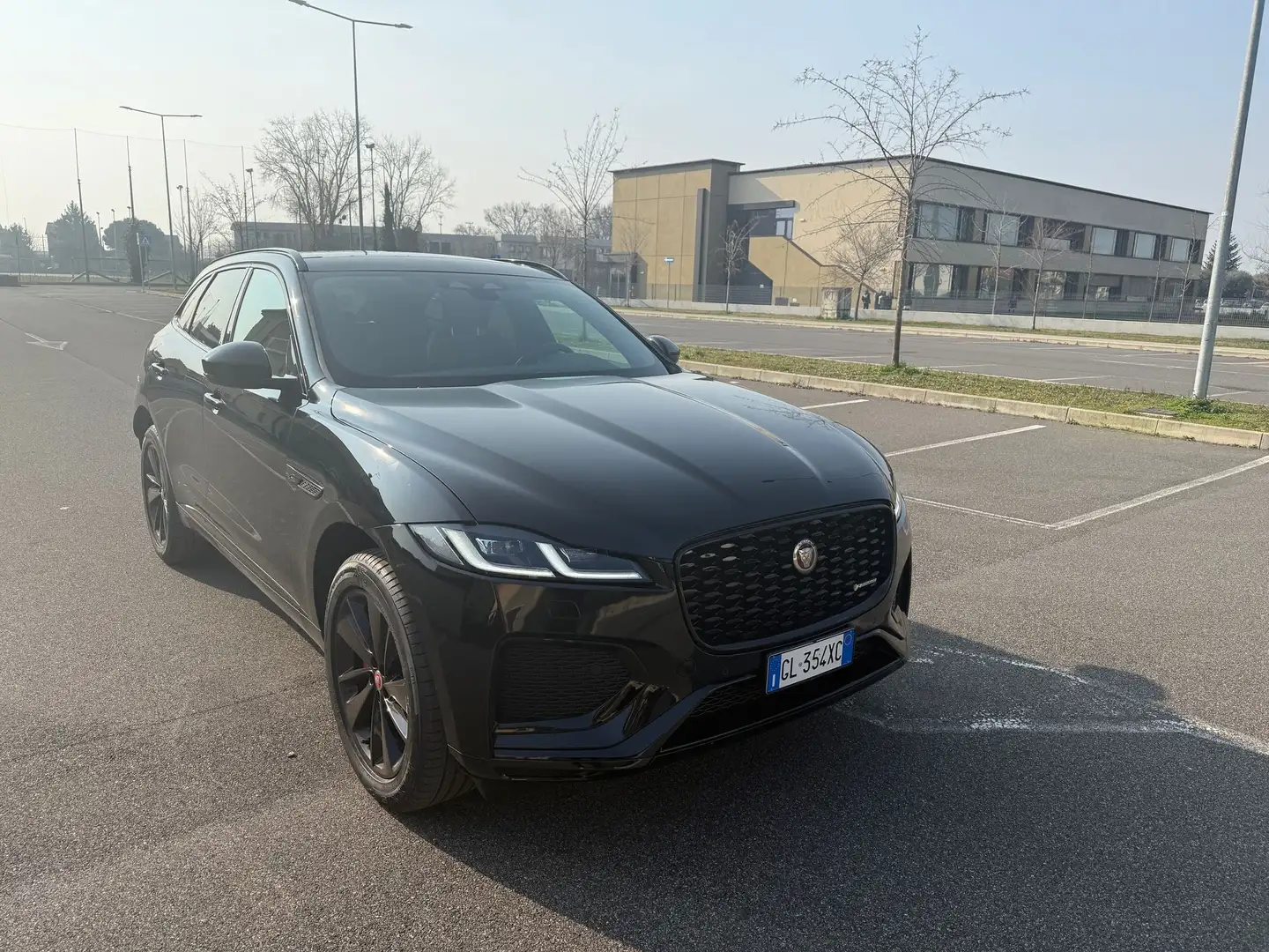 Jaguar F-Pace 2.0 i4 R-Dynamic Black awd 250cv auto - 2