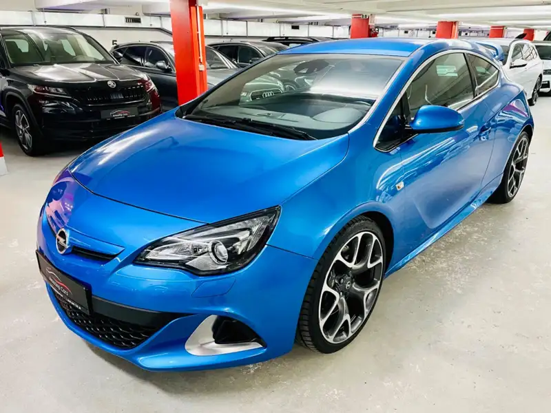 Annonce voiture d'occasion Opel Astra - CARADIZE