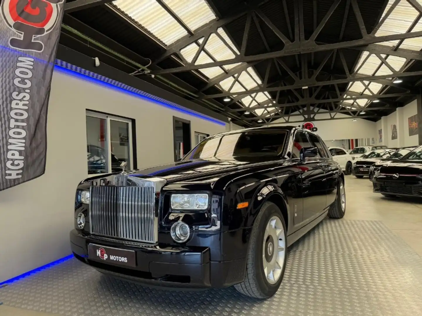 Rolls-Royce Phantom V12 LARGO Blauw - 1
