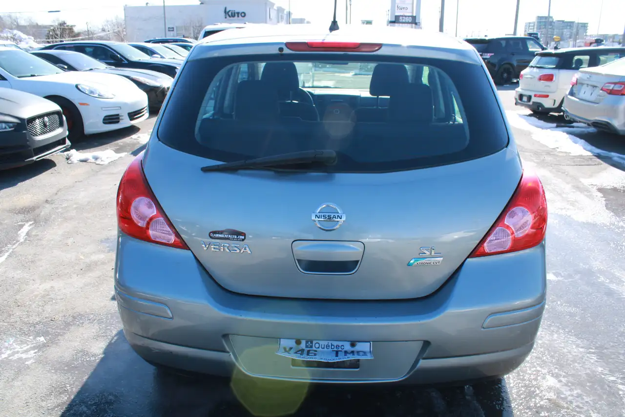 Nissan Versa снимка Nissan Versa