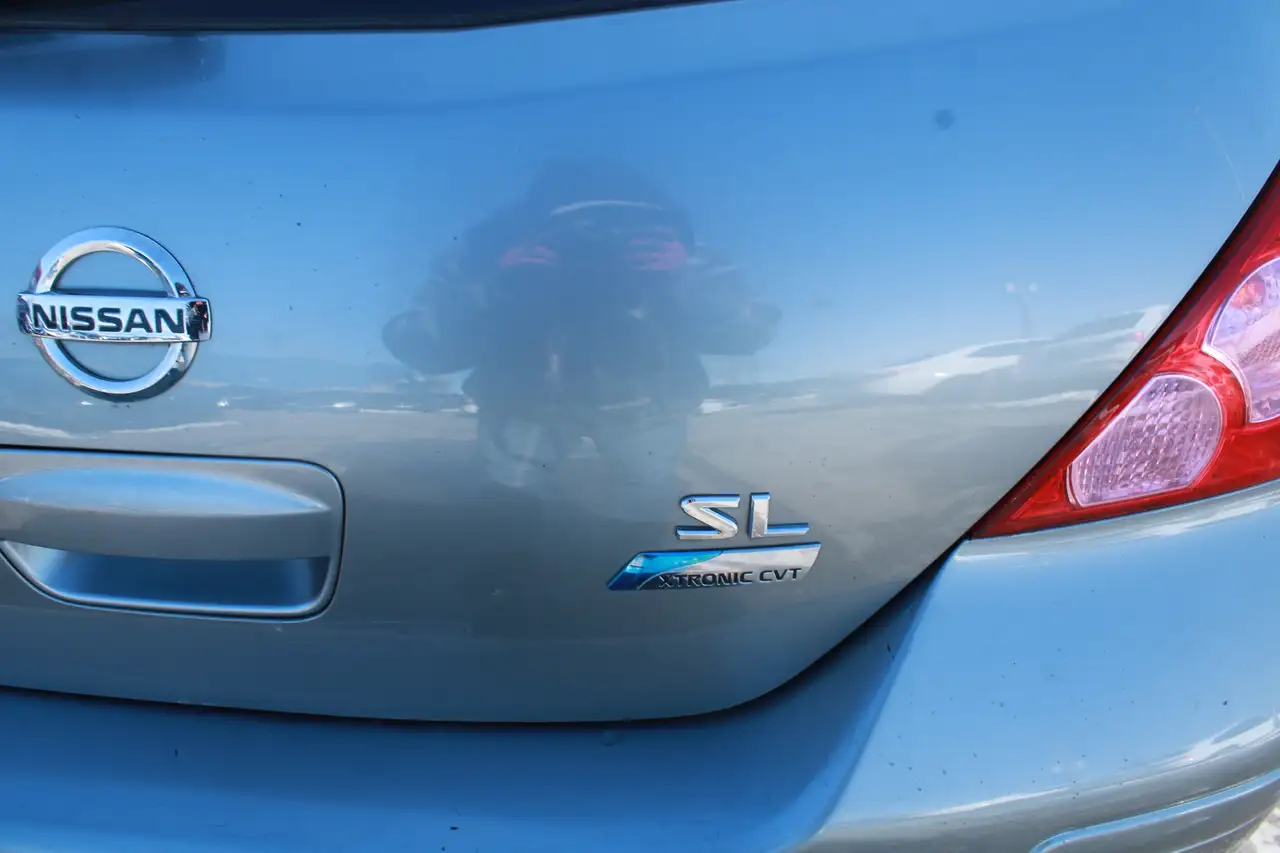 Nissan Versa снимка Nissan Versa