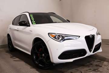 VELOCE + AWD + TOIT OUVRANT PANO