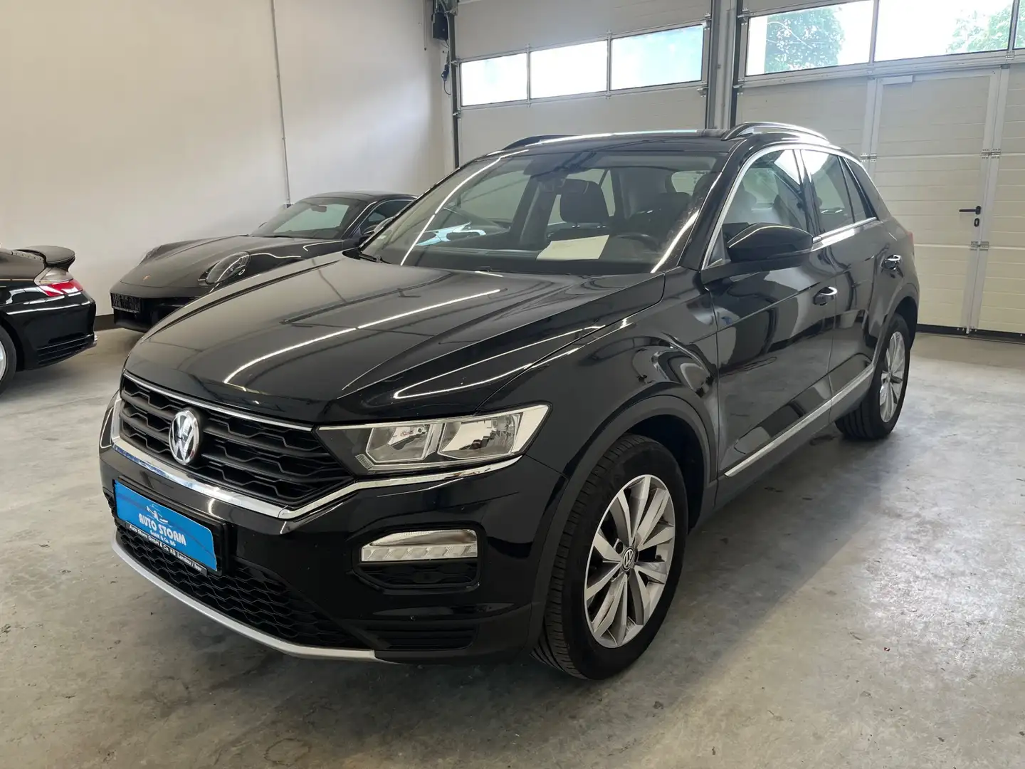 Volkswagen T-Roc 2.0 TDI 4Motion Style*1-HA*PDC*SHZ*NAVI* Schwarz - 1