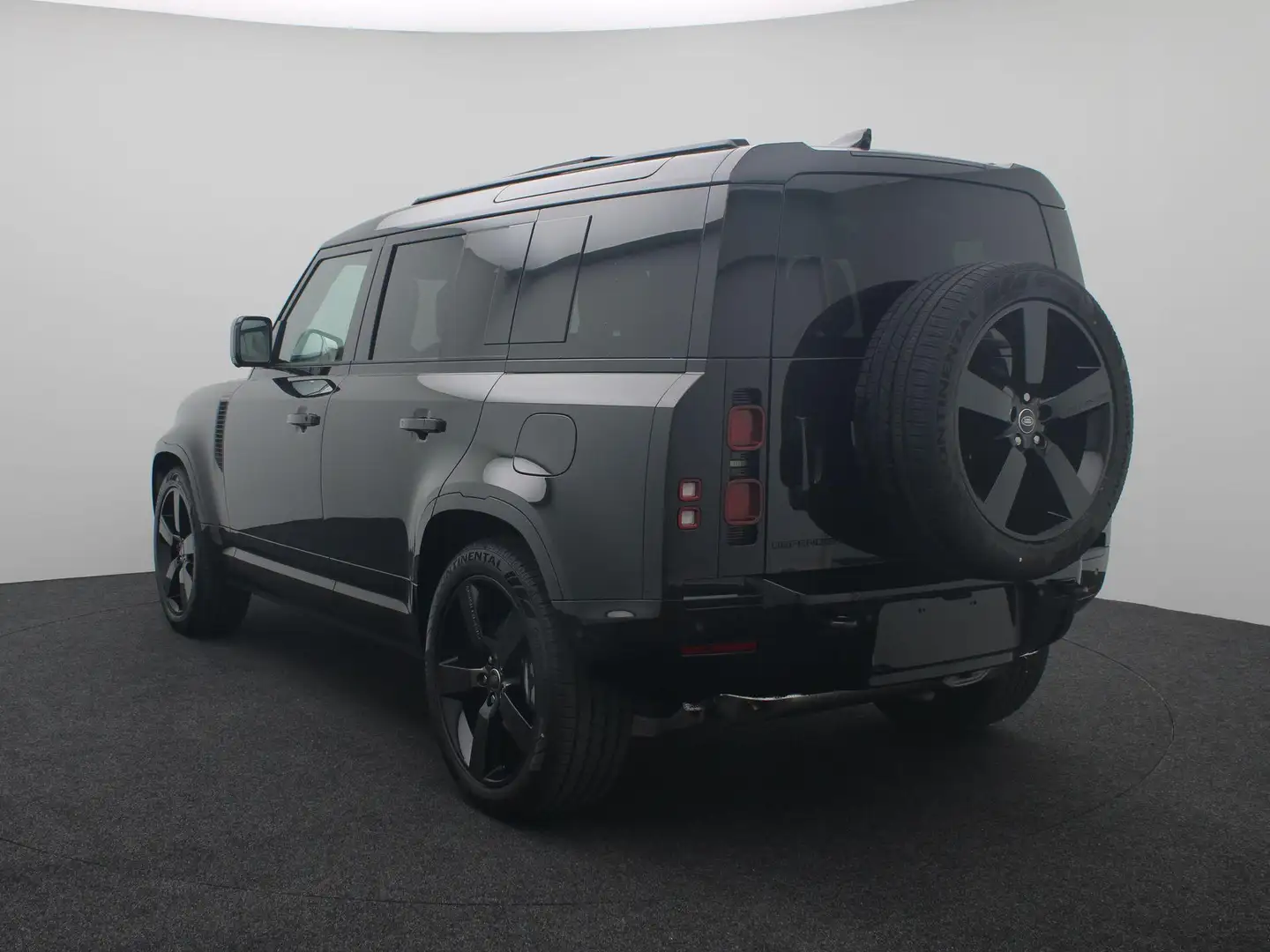 Land Rover Defender 110 2.0 P300e 110 X-Dynamic HSE Zwart - 2