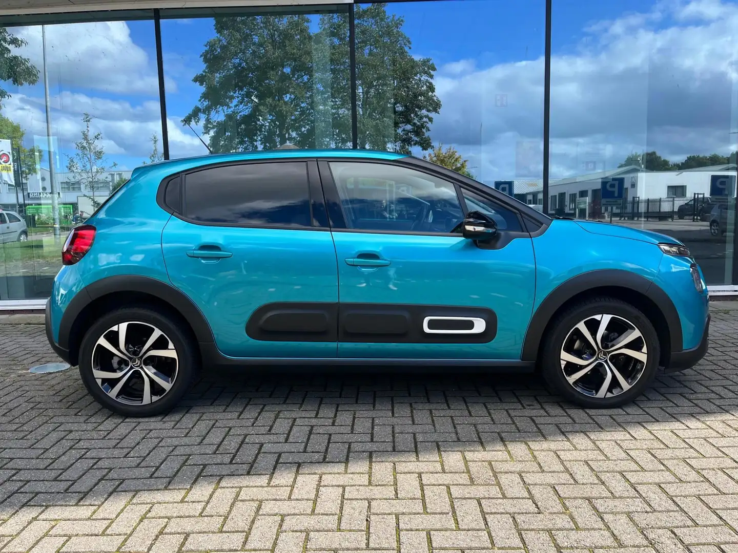 Citroen C3 1.2 Turbo Shine - Automaat - Navi - Climate - Crui Bleu - 2