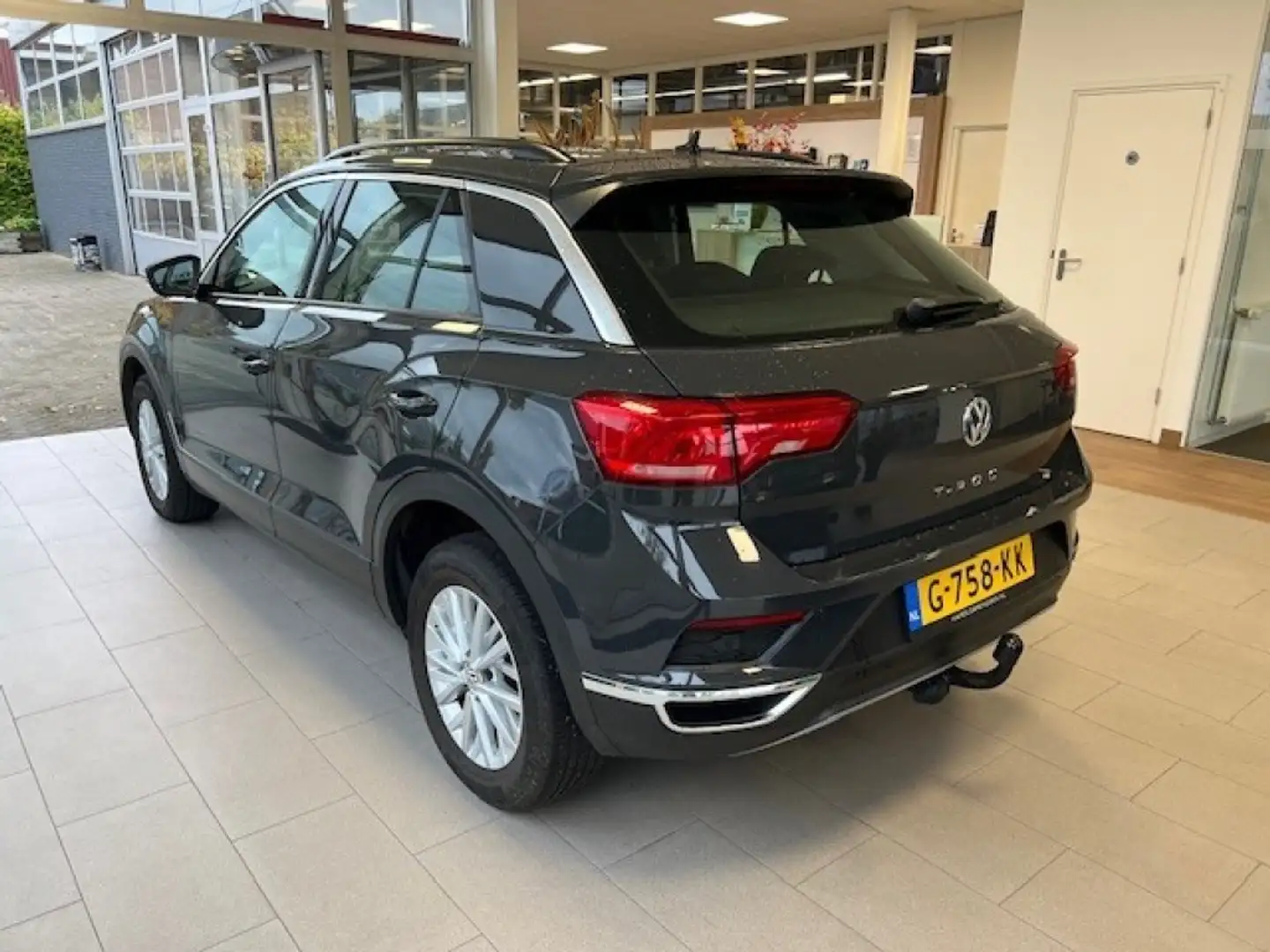 Volkswagen T-Roc 1.0 TSI Style Trekhaak Parkeer sensoren V+A. Gris - 2