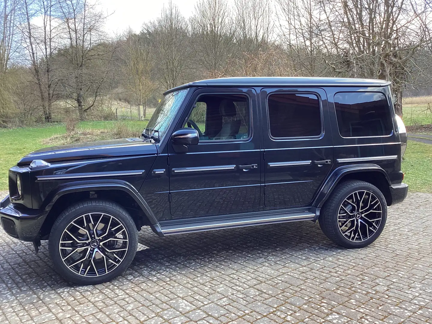 Mercedes-Benz G 450 d 9G-TRONIC Zwart - 2