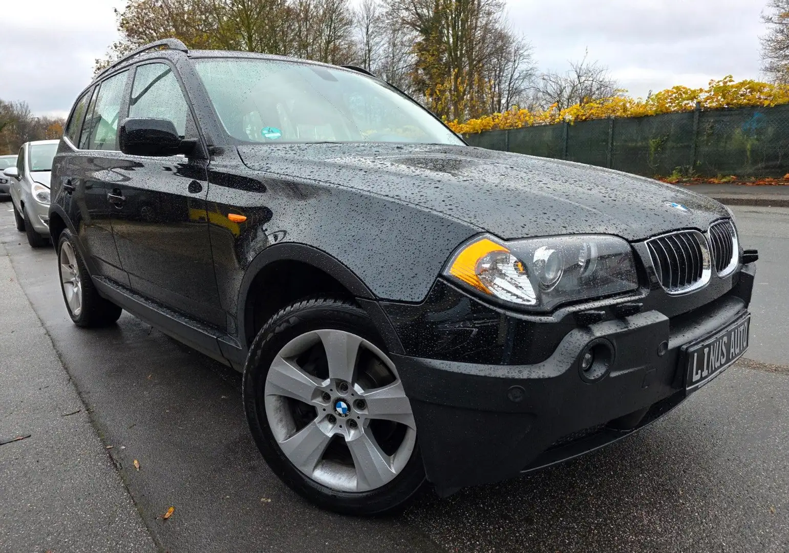 BMW X3 2.5i Black - 1