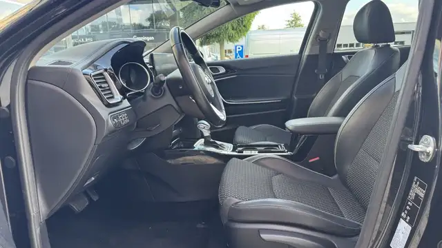 Kia Xceed view 8