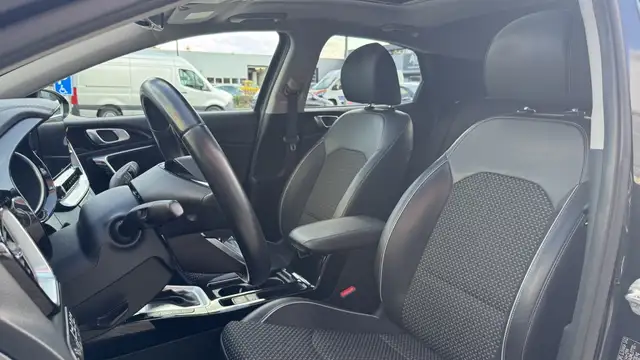 Kia Xceed view 9