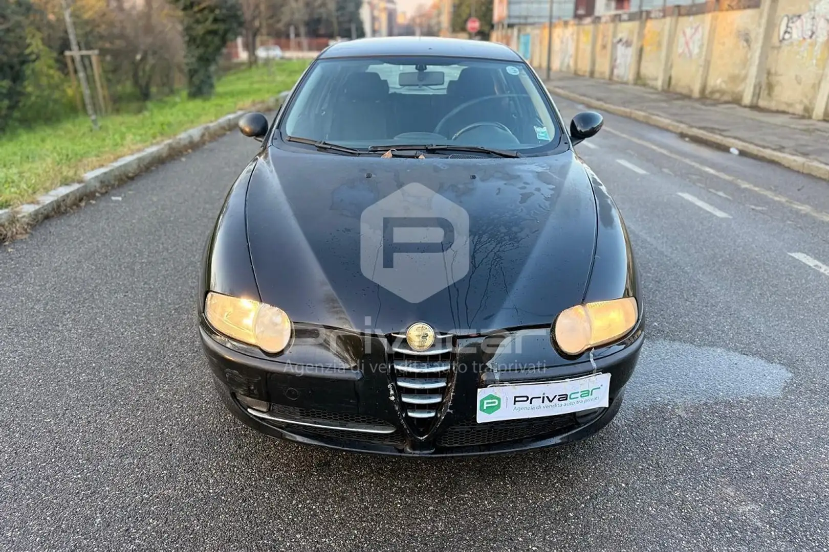 Alfa Romeo 147 147 1.9 JTD (120) 5 porte Distinctive Nero - 2
