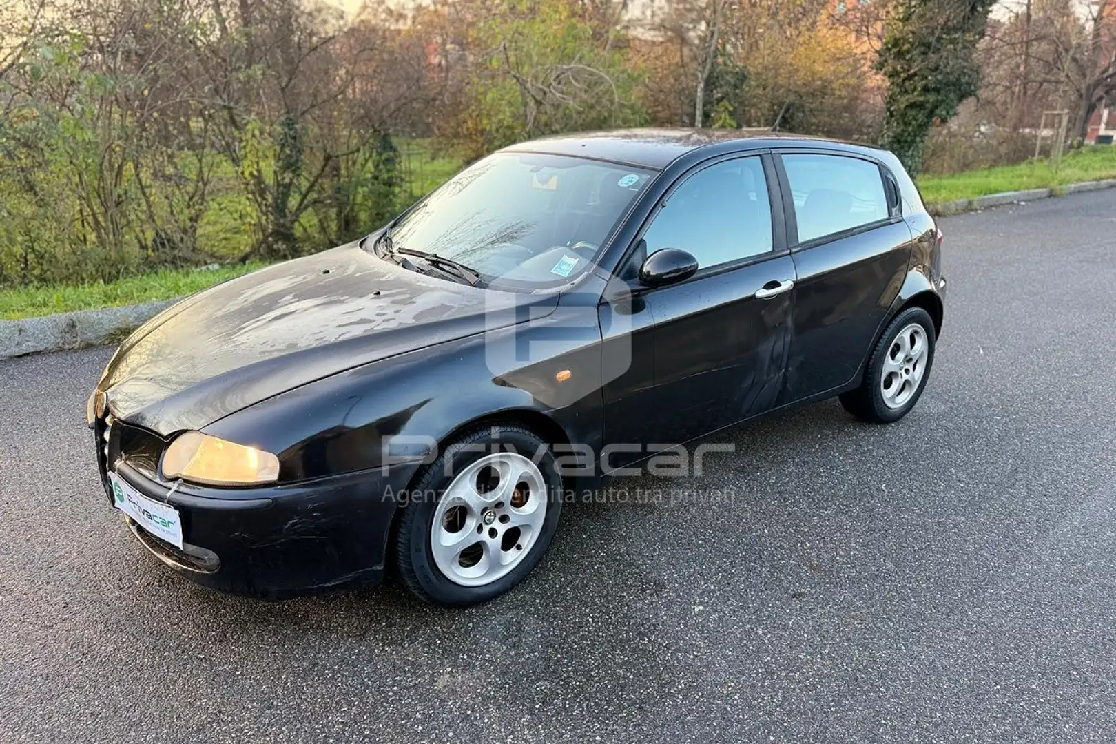Alfa Romeo 147 147 1.9 JTD (120) 5 porte Distinctive Nero - 1