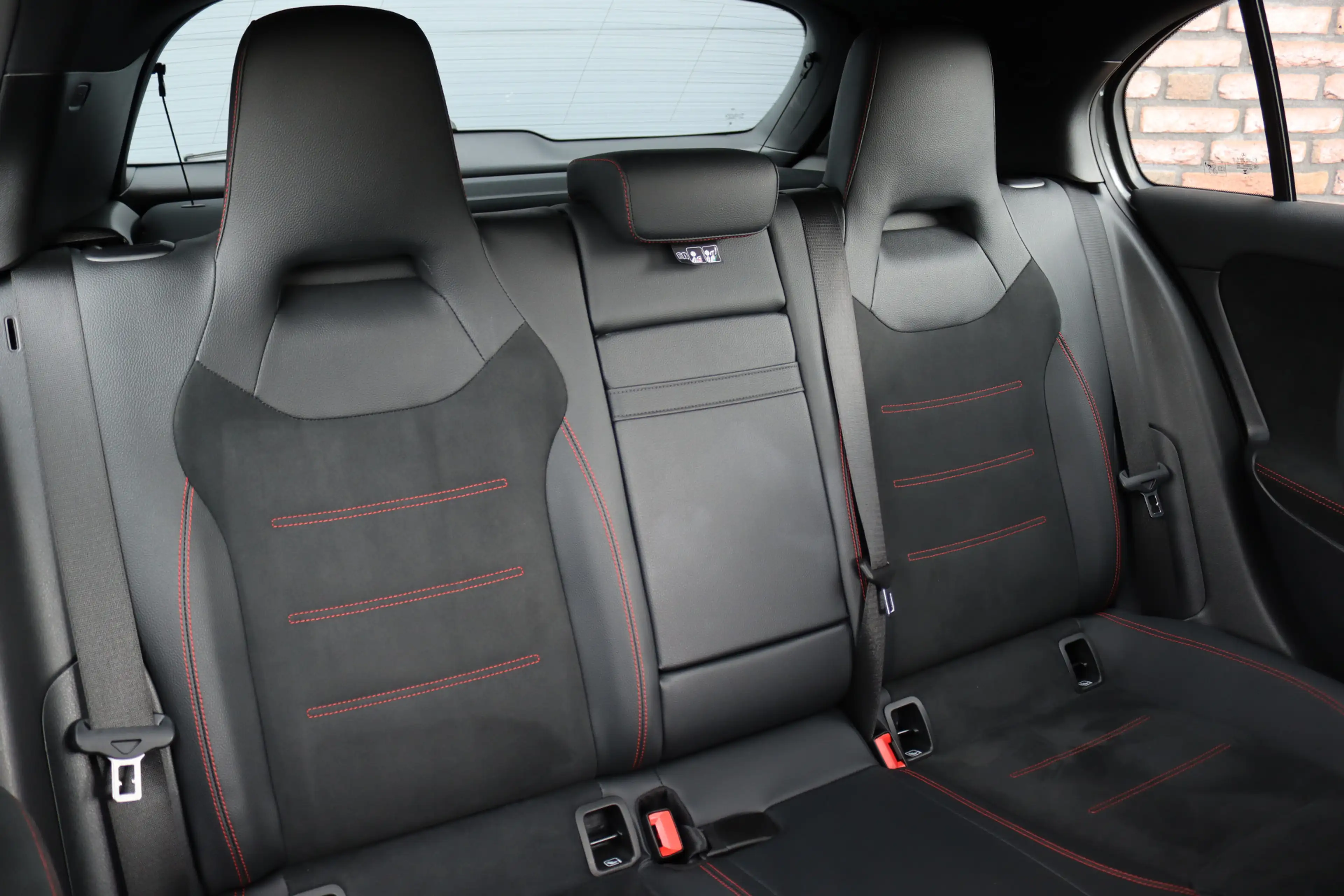 Mercedes-Benz A 250 e AMG Line | Facelift | Panoramadak | Sfeerverlich — photo 31