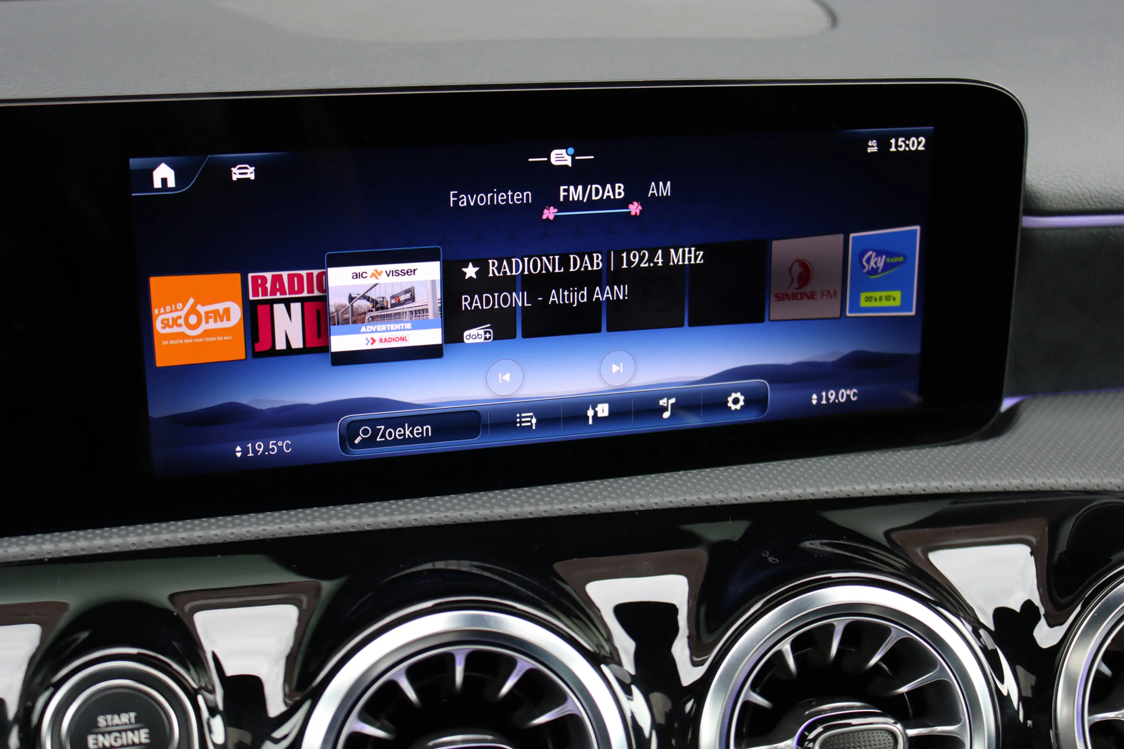 Mercedes-Benz A 250 e AMG Line | Facelift | Panoramadak | Sfeerverlich — photo 37