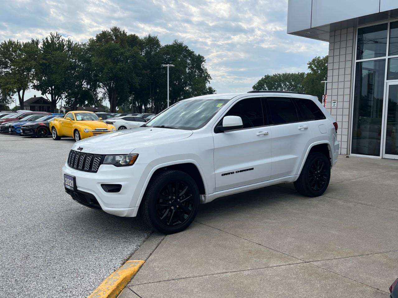 2021 Jeep Grand Cherokee Laredo X Altitude!