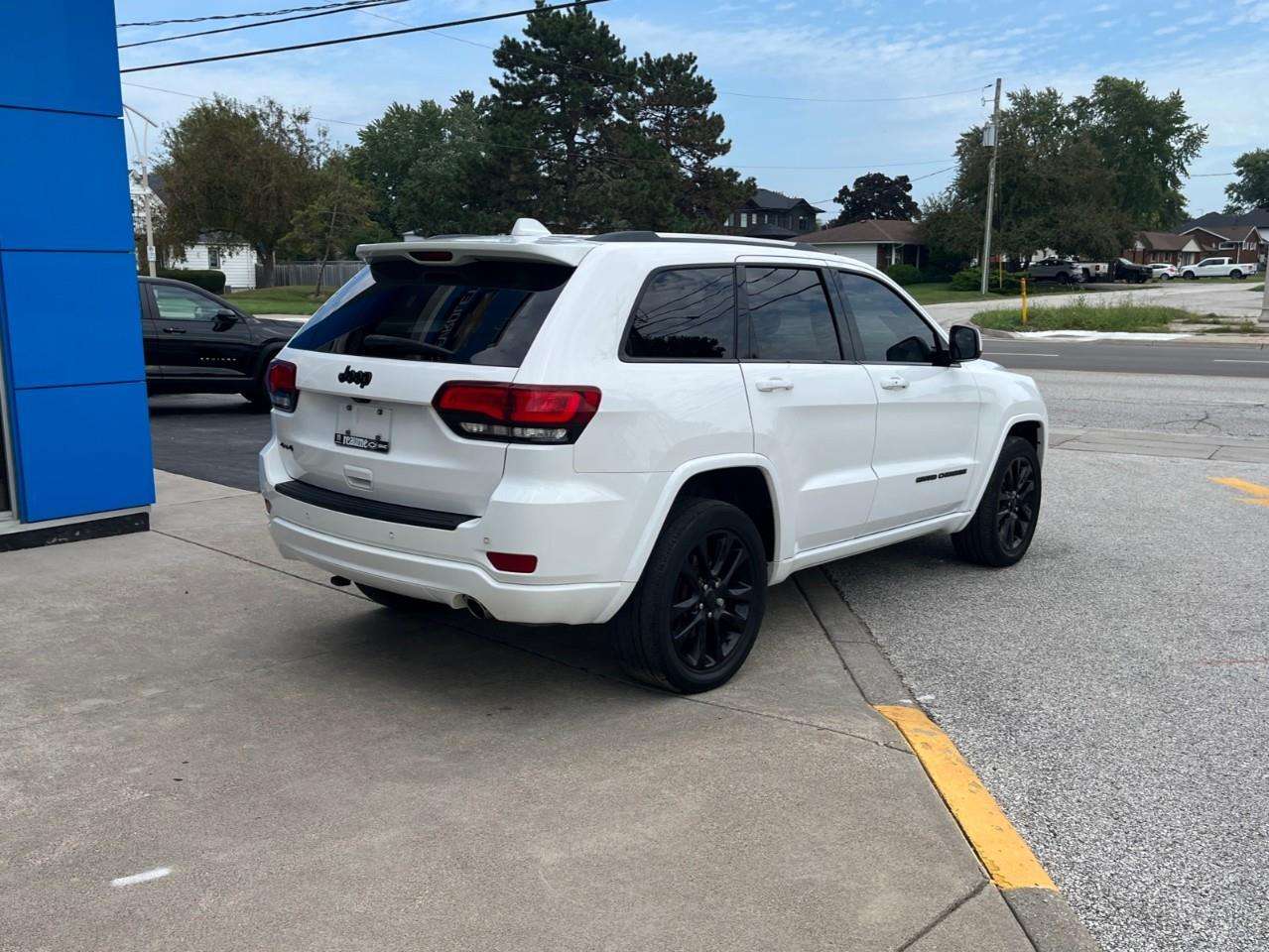 2021 Jeep Grand Cherokee Laredo X Altitude! — снимка 1