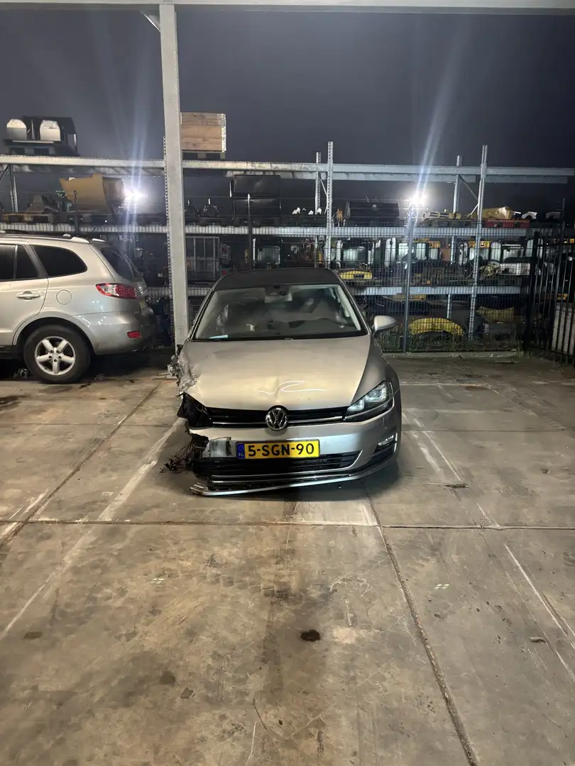 Volkswagen Golf 1.4 TSI ACT Highline Grijs - 1