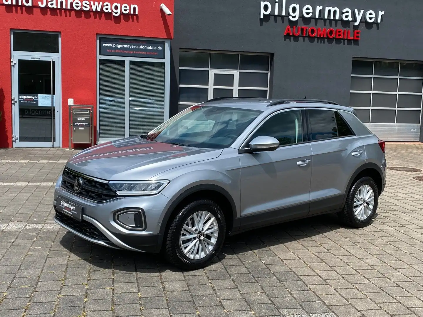 Volkswagen T-Roc Life DSG+NAVI+PDC+SHZ+Allw+Sunset+Climatro Argent - 1
