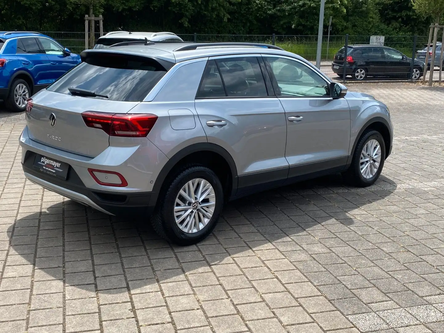 Volkswagen T-Roc Life DSG+NAVI+PDC+SHZ+Allw+Sunset+Climatro Argent - 2