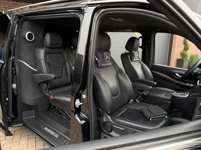 Mercedes-Benz V-Class view 13