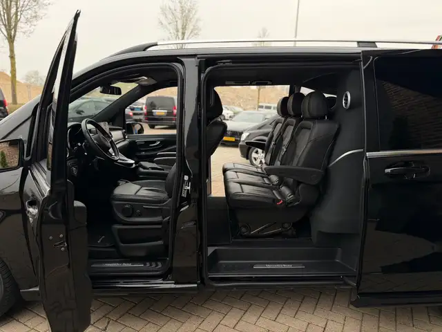 Mercedes-Benz V-Class view 5