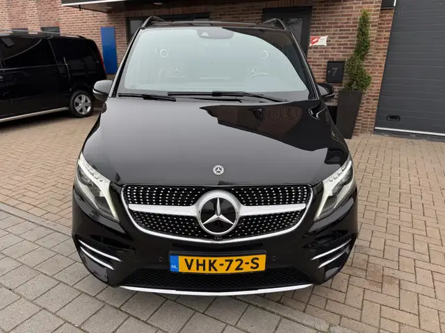 Mercedes-Benz V-Class view 15