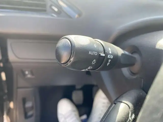 Peugeot 208 view 19