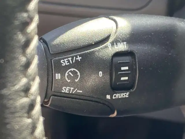 Peugeot 208 view 20