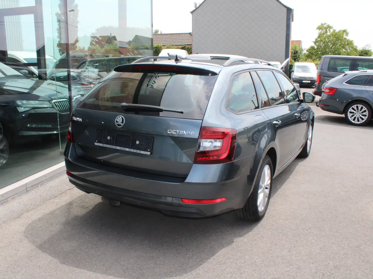 Skoda Octavia SW 1.0 TSI Ambition (EU6.2)AC-NAVI-TREKHAAK-APP C Grijs - 2