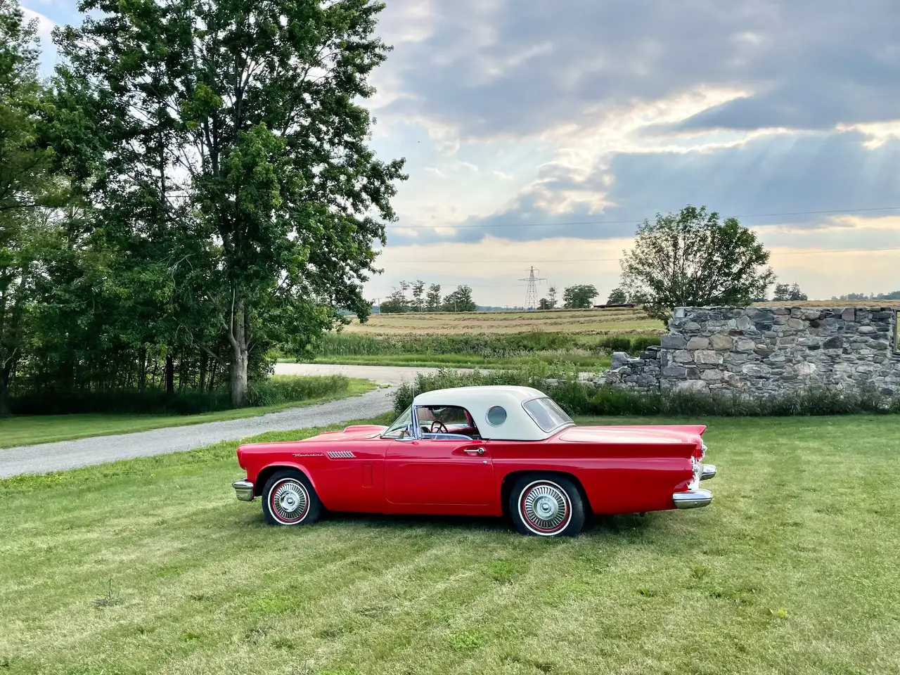 1957 Ford Thunderbird