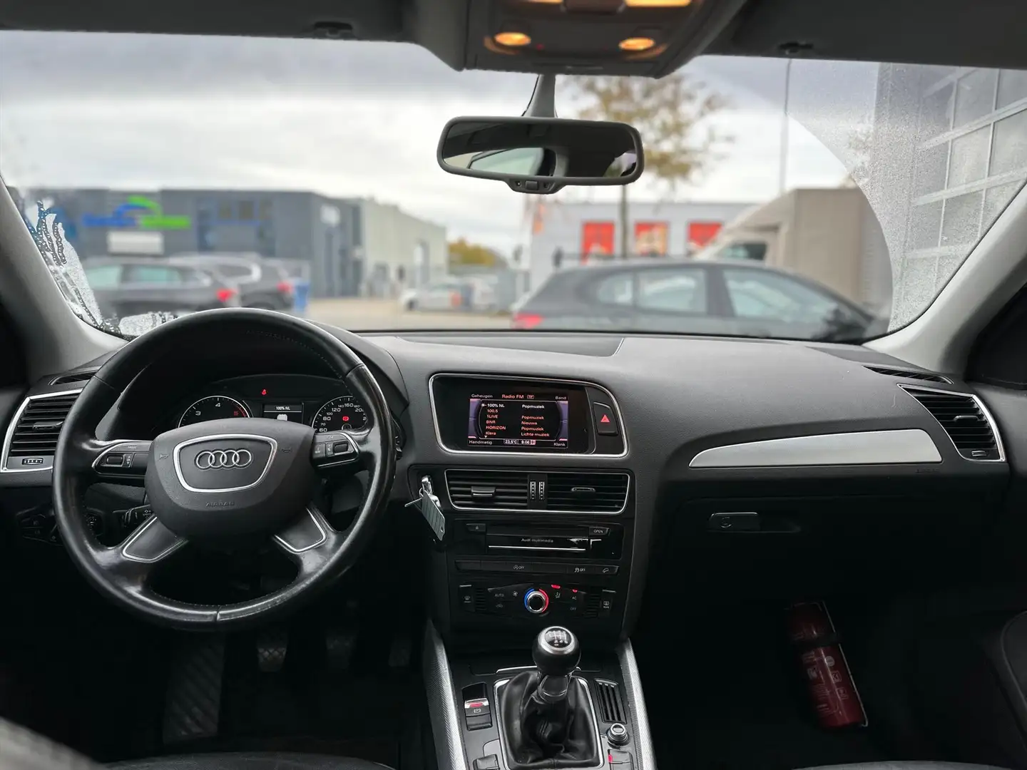Audi Q5 2.0 TDI 143pk Pro Line S handgeschakeld !100% onde Zwart - 2