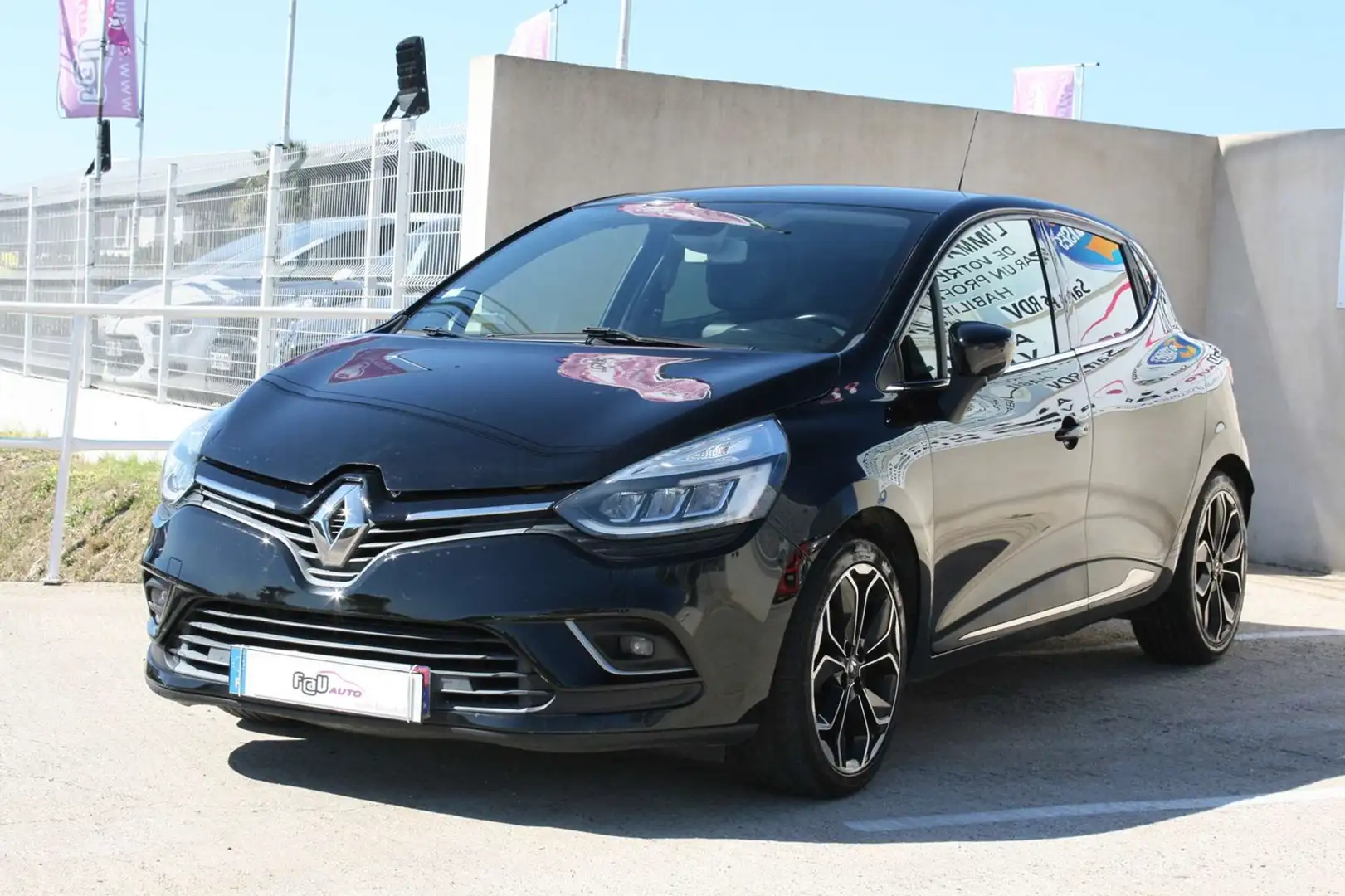 Renault Clio 1.2 TCE 120CH ENERGY INTENS 5P Noir - 1